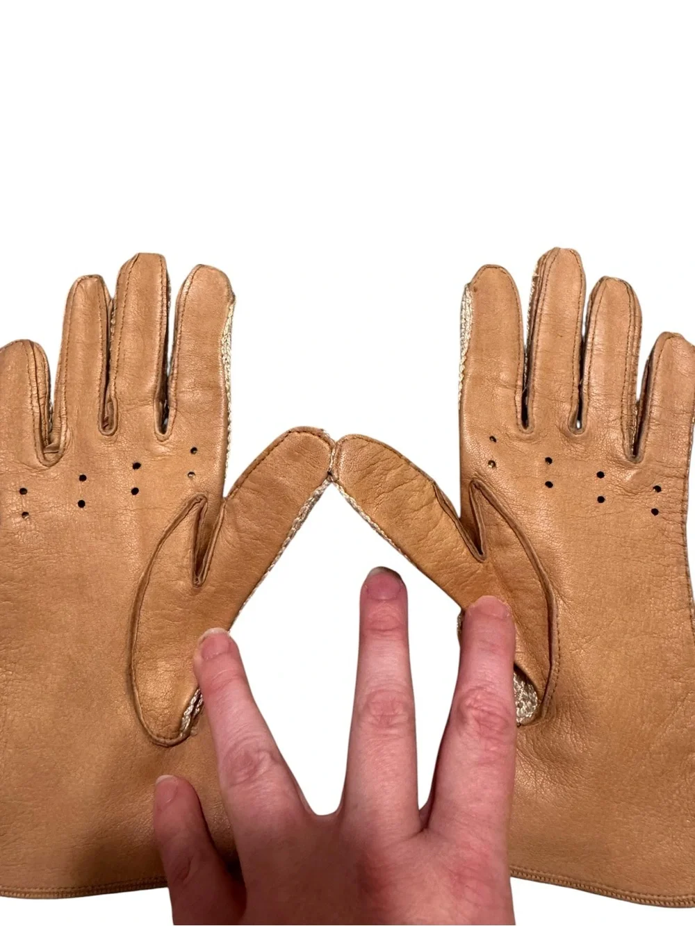 Vintage Crochet Leather Unlined Gloves Size 6.5 Italy Beige Tan Driving Riding
